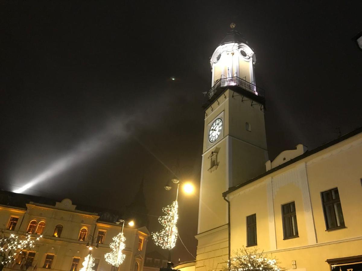 Bl Luxury Apartment, 24Hr Self Check-In, Free Private Garage Parking, Panoramic Views From Balcony, 5 Minute Walk To City Center Banská Bystrica Exterior foto
